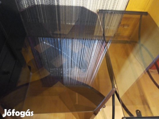 Üvegasztal eladó