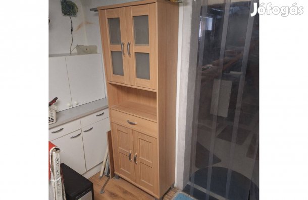 Üveges Szekrány Eladó