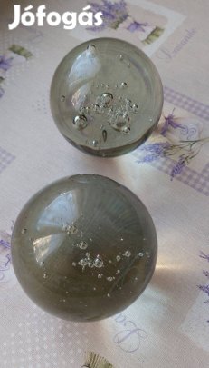 Üveggömb tömör 2db eladó 
