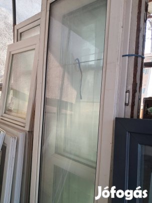 Üvegháznak való teraszajtók