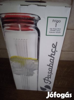 Üvegkancsó tetővel , új