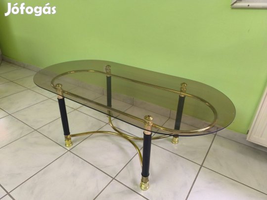 Üveglapos dohányzóasztal