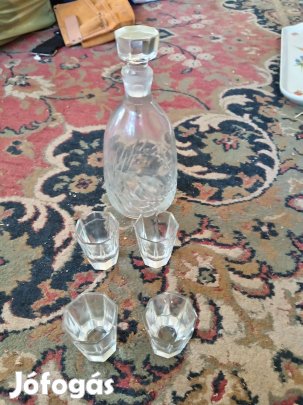 Üvegpalack 4 pohárral