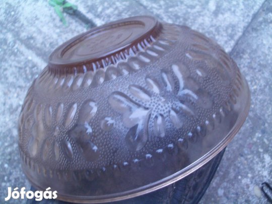 Üvegtál (új állapotú, 19 cm átmérő)