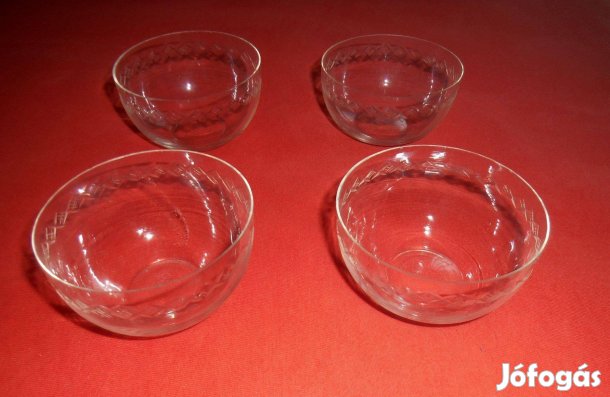 Üvegtálka mintás, salátás