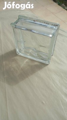 Üvegtégla áttetsző