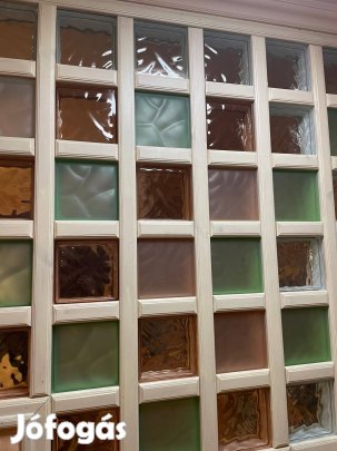 Üvegtégla több színben