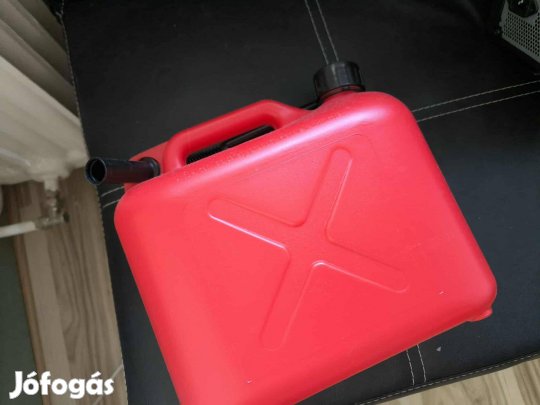 Üzemanyag kanna új 5L-es