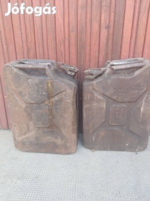 Üzemanyag tároló kannák