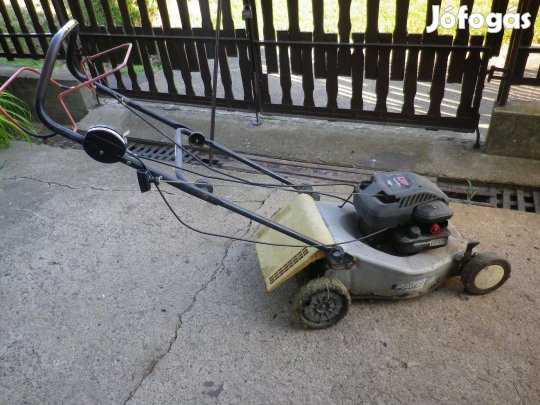 Üzemképes fűnyíró eladó!