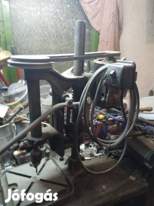 Üzemképes régi állványos fúrógép, eladó!