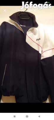 Üzletben vásárolt új eredeti jó minőségű Fila melegítő széldzsekivel 