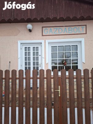 Üzlethelyiség kiadó Tarján főutcájában