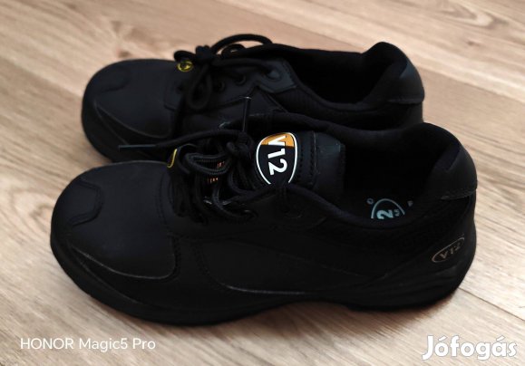 V12 teljesen uj női munkvaédelmi cipő túrabakancs 38