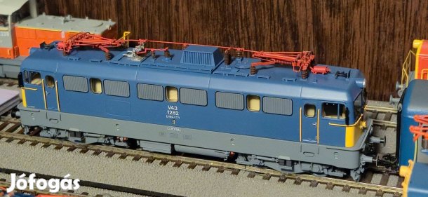 V43 h0 Piko Expert digitális mozdony,újszerűen eladó