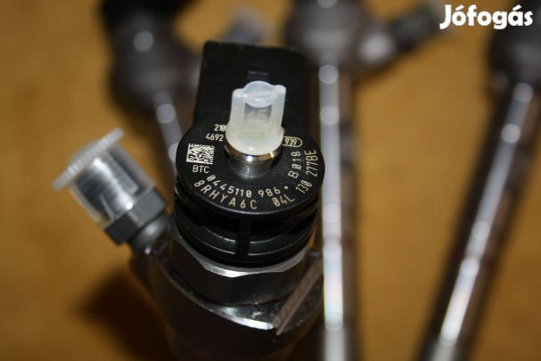 VAG 2.0 TDI Bosch gyári,új porlasztó 04L130277BE 0445110986