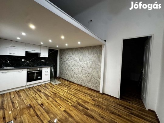 VII. Kerület, Dembinszky út közelében, 36 m2-es, társasházi lakás