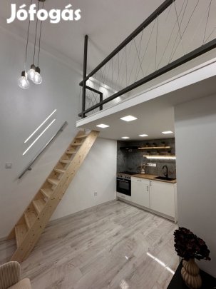 VII. Kerület, Keleti pu környékén, 26 m2-es, társasházi lakás