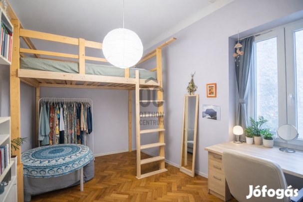 VII. kerületi 71 m-es, 3 szobás, remek elrendezésű, erkélyes lakás!