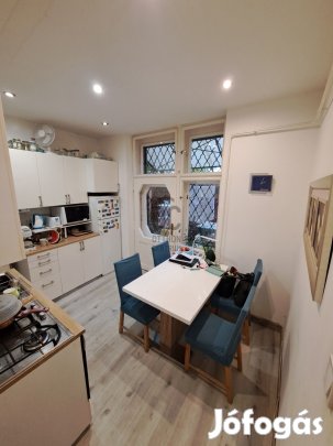 VII. kerületi eladó tégla társasházi lakás