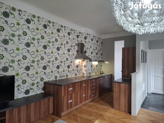 VI. Kerület, Teréz körút, 61 m2-es, társasházi lakás, 2 szobás