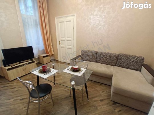 VI. kerület Szondi utcában 50 m2-es 3 SZOBÁS,