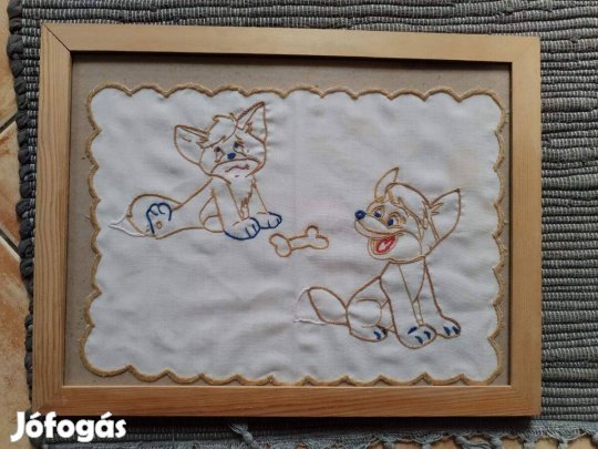 VUK Himzett Teritő 36*25CM