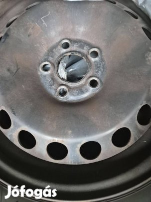 VW 15" Acélfelni (4055 -15 x 5,5 5x100 ET40 57,1) + téli gumi