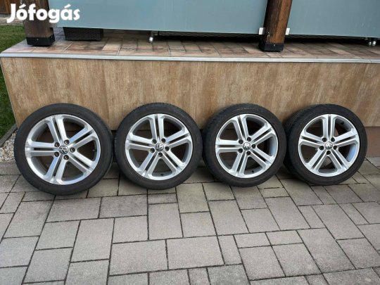 VW Alukerekek 215/45/R16 Nyári Gumival