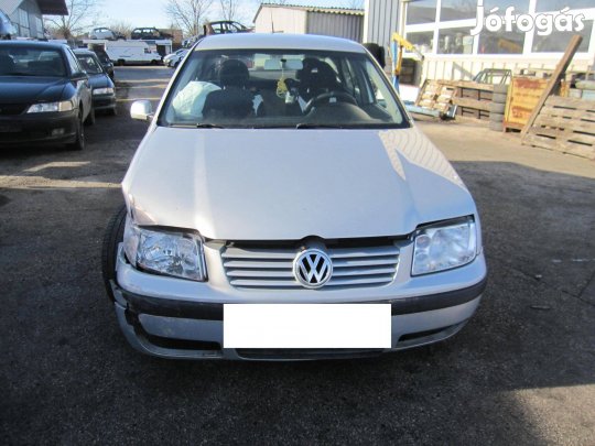 VW Bora használt bontott alkatrészek