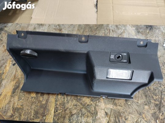 VW Caddy IV 2015-2020 műszerfal alsó borítás kesztyűtartó keret