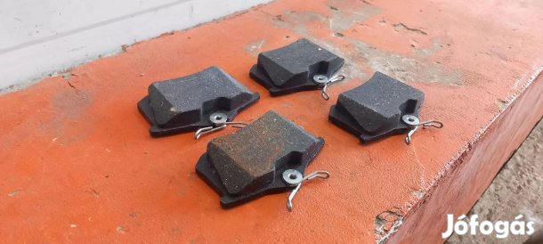 VW GOLF 5 Audi A3 Skoda OCTAVIA Seat LEON Hátsó fékbetét fék betét 056