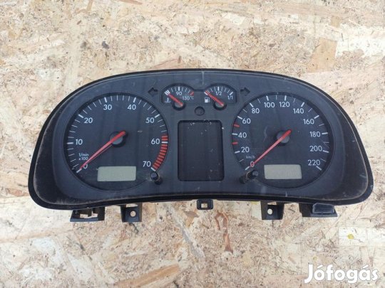 VW Golf 4 (1997-2003) 1.4 16V Benzines Kilométeróra