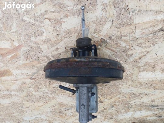 VW Golf 4 (1997-2003) Fékrásegítő