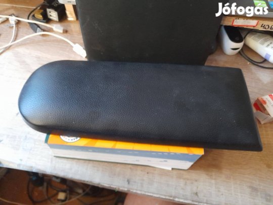 VW Golf 5 kartámasz