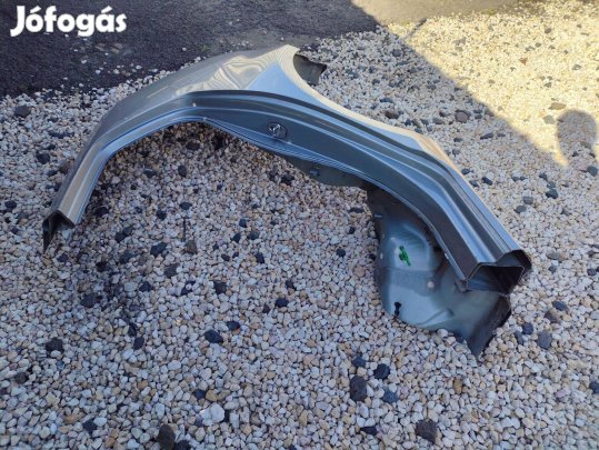 VW Golf 7 bal hátsó negyed