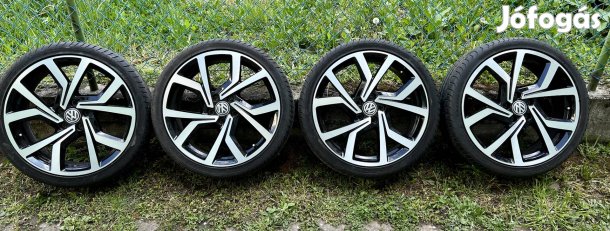VW Golf Gti 7.5 gyári/eredeti felni+gumi garnitúra