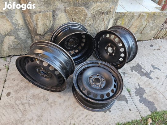 VW Golf gyári acélfelni szett - 15"