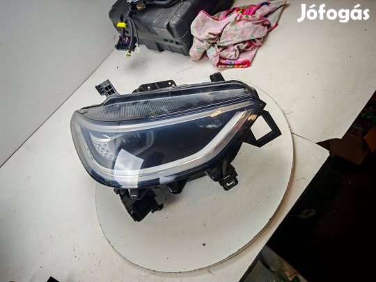 VW ID.3 jobb fényszóró (full LED) 10B941036A (használt)