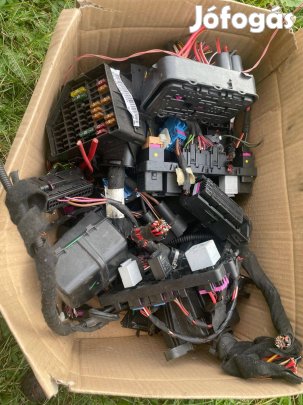 VW Passat B6 2.0CR TDi Elektronika Motorelektronika Vezérlőegység