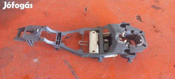 VW Volkswagen Golf 5 03- Bal hátsó ajtó kilincs tartó rögzítő 2624