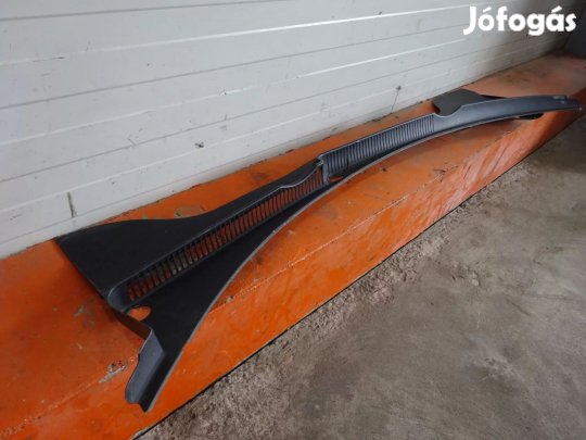 VW Volkswagen Golf V 5 Jetta 03- Szélvédő Levélfogó alá vízelvezető 11