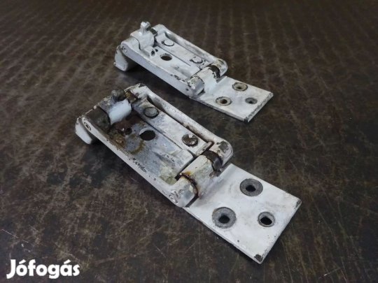 VW Volkswagen LT 96-tól Hátsóajtó Hátsó ajtó zsanér tartó 1359