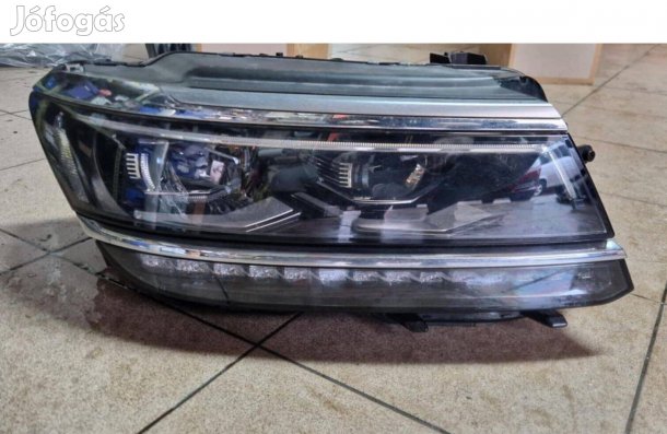 VW Volkswagen Tiguan jobb első fényszóró 5NN941082