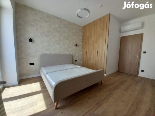 V. Kerület, Károly körút, 84 m2-es, társasházi lakás, 3 szobás