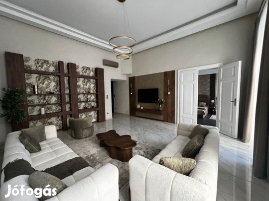 V. Kerület, Október 6 utca, 183 m2-es, társasházi lakás, 5 szobás