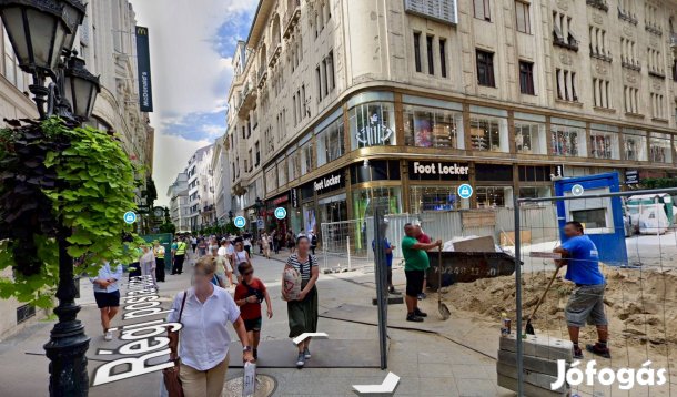 V.ker. Belváros Szívében, Váci Utca, 80m2 Üzlethelyiség Kiadó