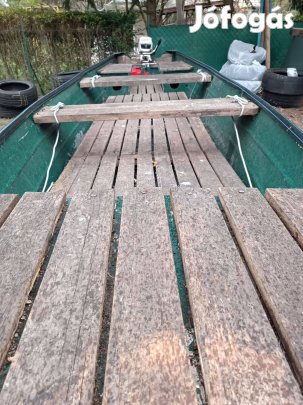 Váci 6 méteres, laposaljú, alumínium ladik, 6 LE Johnson motorral