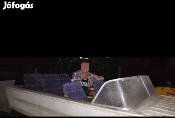 Váci Dunai Hajógyár horpadásmentes alumínium csónak motorral