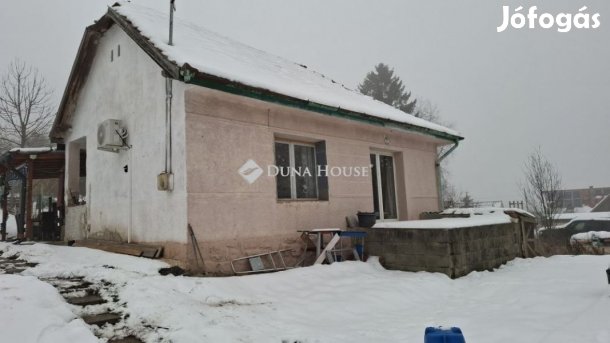 Váckisújfalui eladó 82 nm-es ház